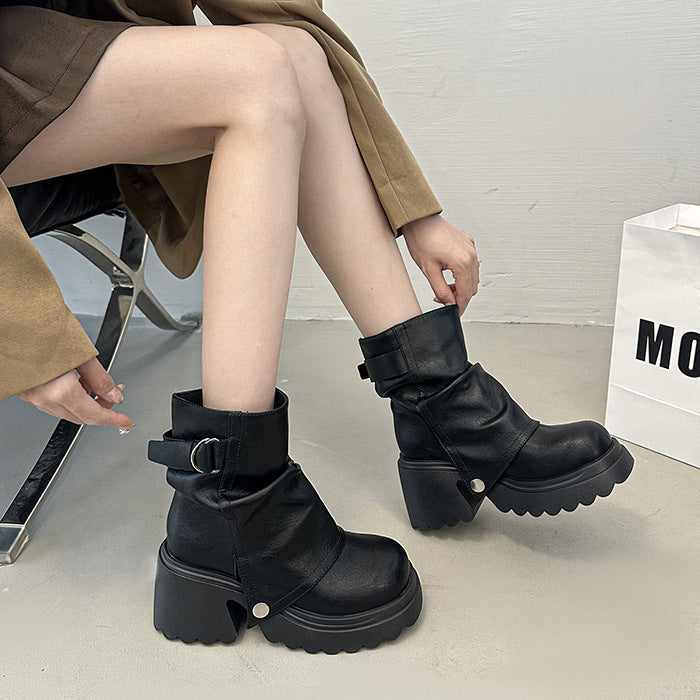 Lune London | Women's fashionable chunky boots with decorative strap and sturdy sole
