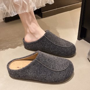 Ladies' chic and stylish salon shoes