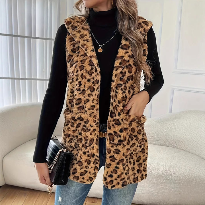 Ladies comfortable jacket with hood and leopard print Lune London