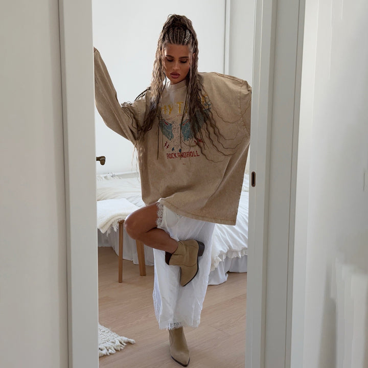 Oversized sweatshirt for women with graphic print and relaxed fit Lune London