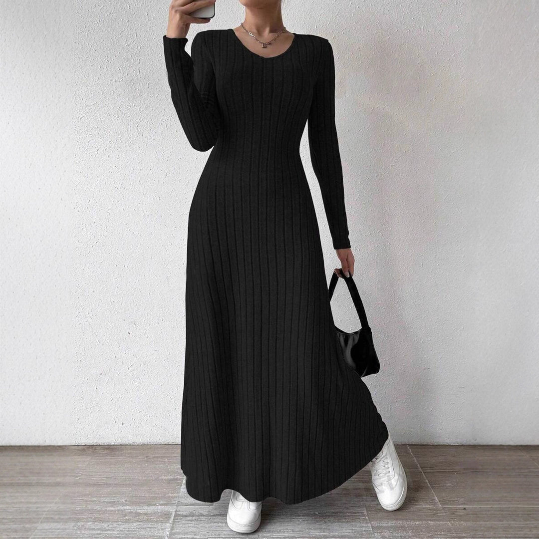 Maxi dress with long sleeves for women with ribbed texture and V-neck Lune London