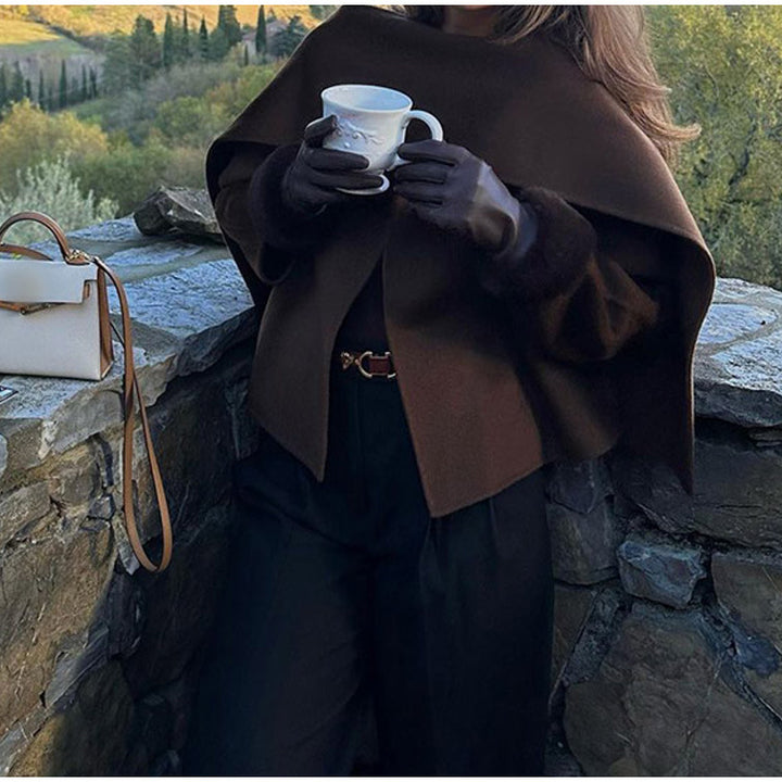 Elegant wool jacket for women with a wide lapel and refined details Lune London