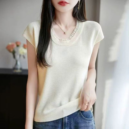 Elegant knitted top for women with decorative neckline Lune London