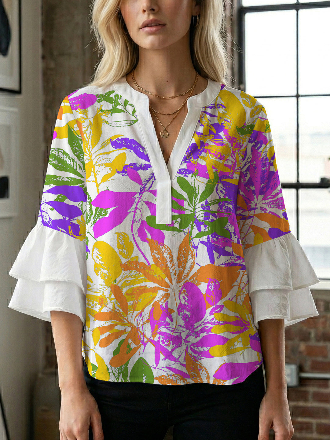 Women's blouse shirt with voluminous sleeves and floral pattern Lune London