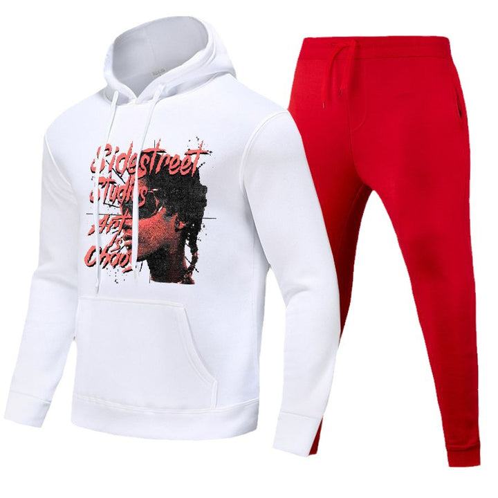 Men's hoodie and jogging pants set with a striking graphic element Lune London