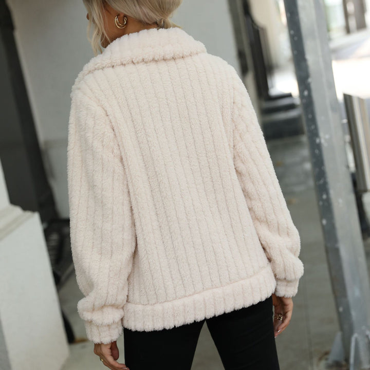 Fleece jacket for women with modern quilted details and patch pockets Lune London