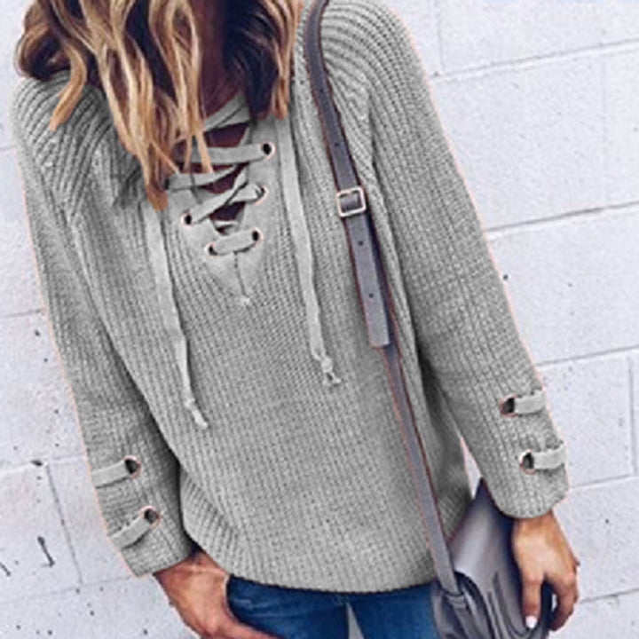 Casual knit sweater for women with decorative lace design and loose sleeves Lune Londonl
