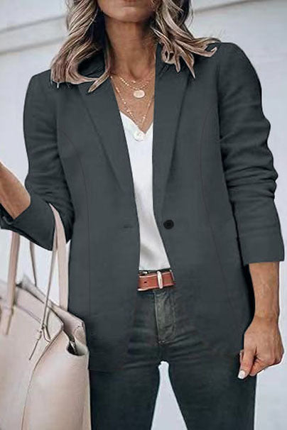 Ladies elegant blazer jacket with fitted cut and discreet pockets Lune London