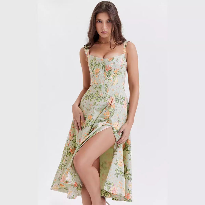 Elegant summer dress for women with floral accents and high slits Chic & Stil