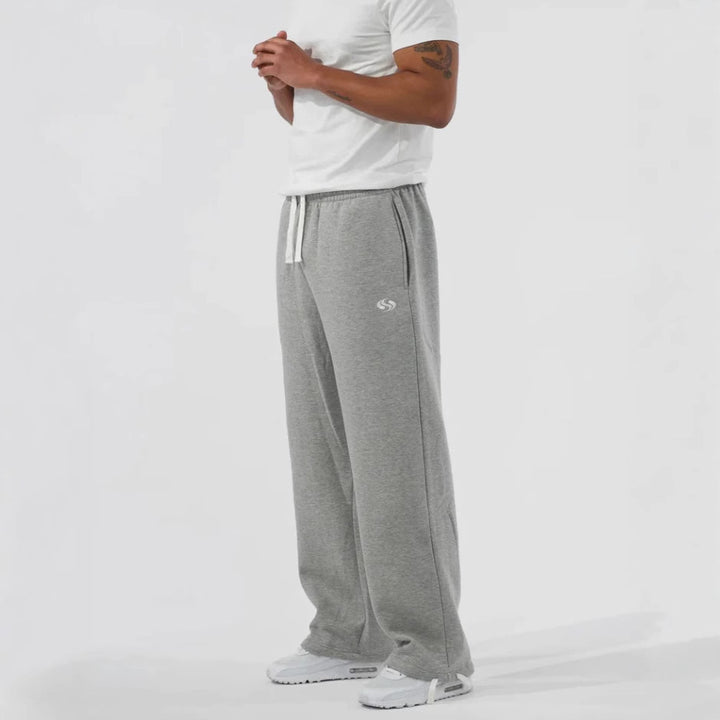 Men's casual Relaxed Fit jogging pants made of soft fleece with practical pockets Chic & Stil