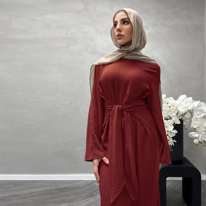 Trendy women's maxi dress in fluid fabric with wide sleeves Lune London