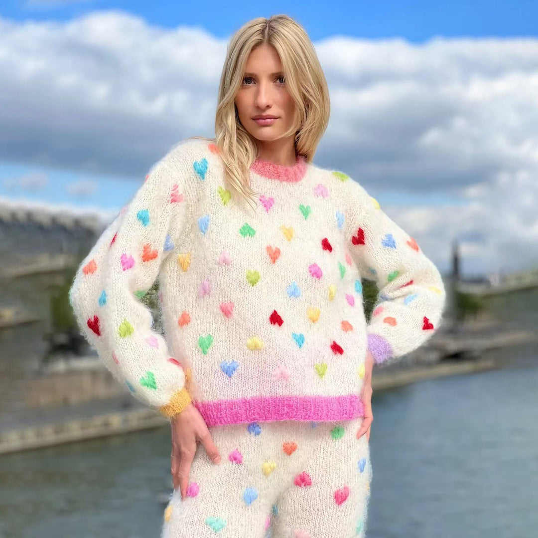 Women's sweater with colorful heart-shaped appliqués and soft material Lune London