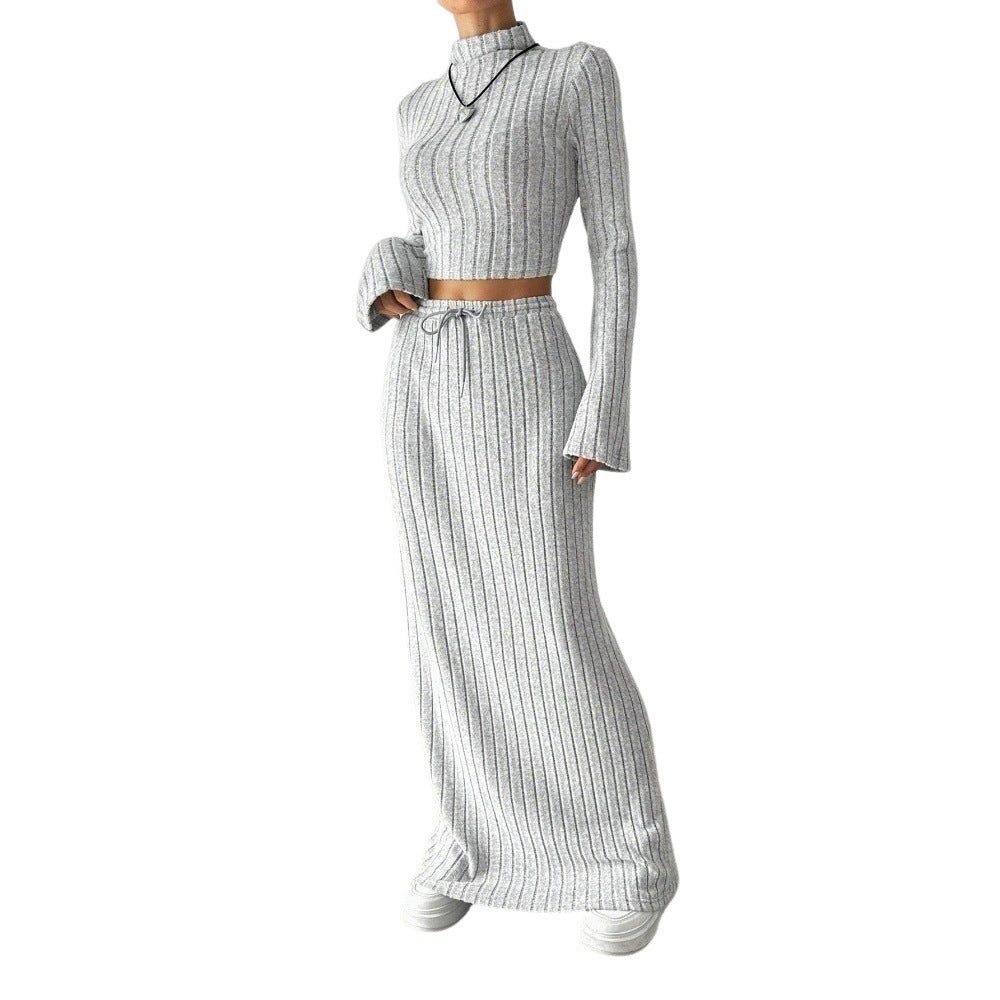Ensemble crop top à manches longues pour femmes et jupe maxi avec texture côtelée élégante Chic & Stil