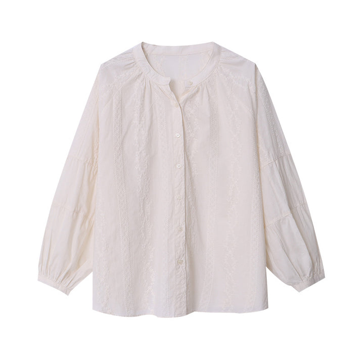 Ladies blouse with puff sleeves and fine embroidery design Chic & Stil