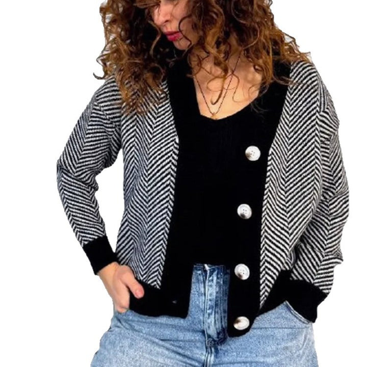 Elegant women's knitted cardigan with zigzag pattern Lune London