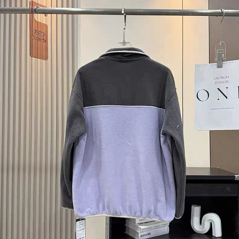 Pull en polaire pour femmes avec col haut et poches pratiques Chic & Stil