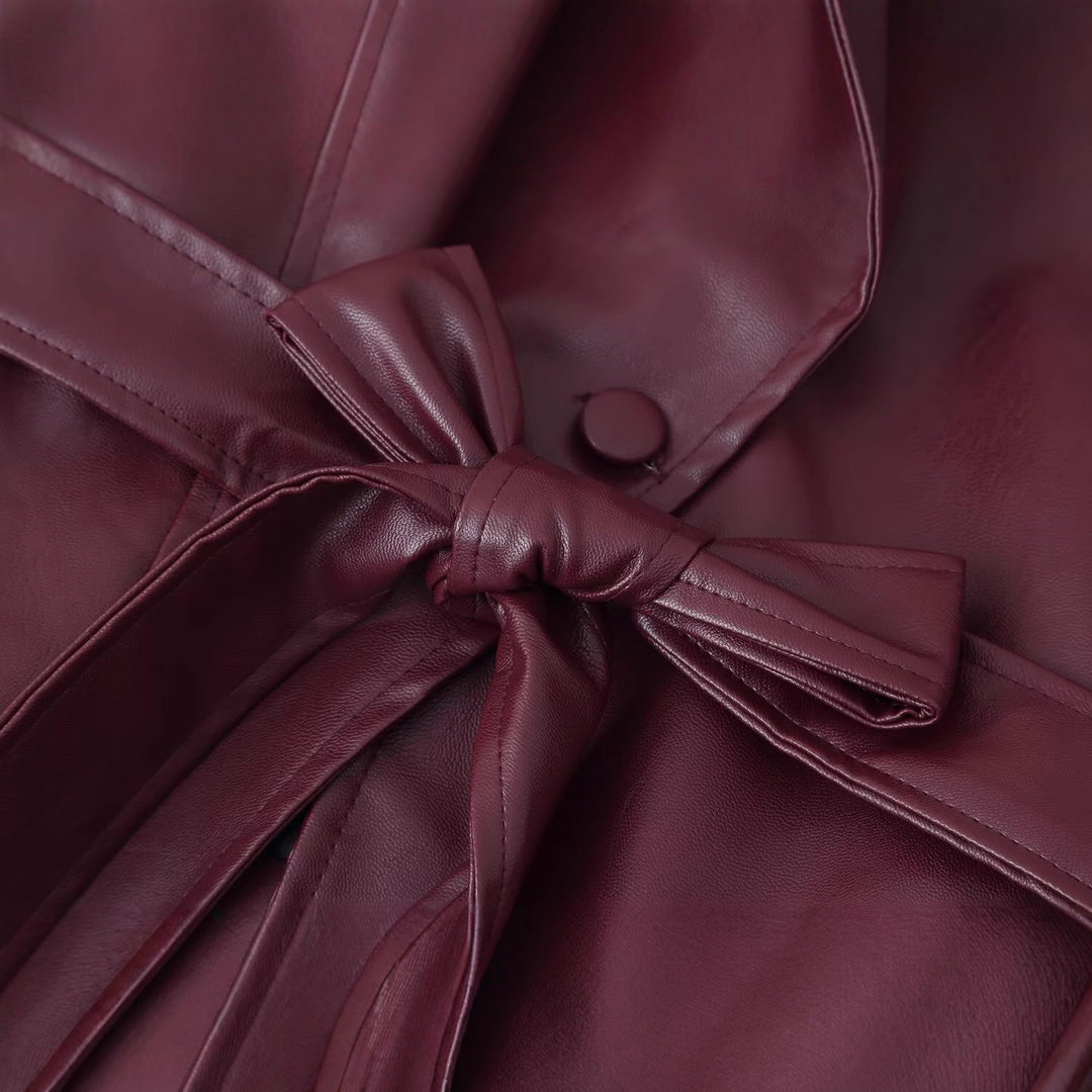 Blazer en cuir synthétique pour femme avec coupe ajustée et ceinture à nouer élégante Chic & Stil