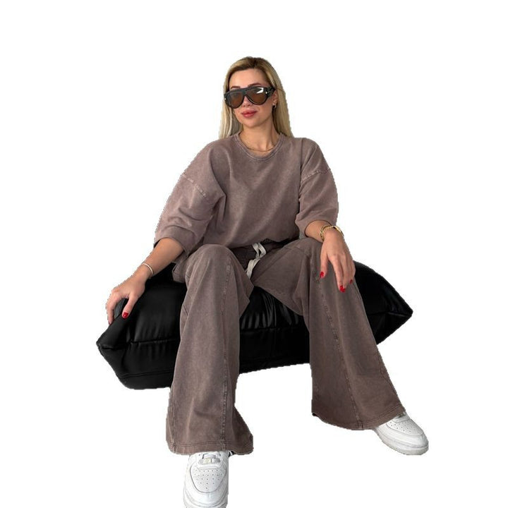 Casual cotton set for women with a loose fit and elastic waistband Lune London