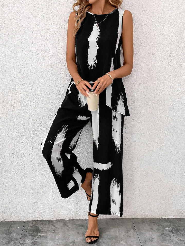 Two-piece women's set with a casual top and wide-leg pants Lune London