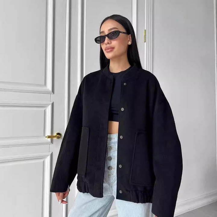 Fleece jacket for women with a relaxed fit and practical pockets Lune London