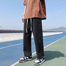 Casual men's pants with adjustable drawstring and loose fit Lune London