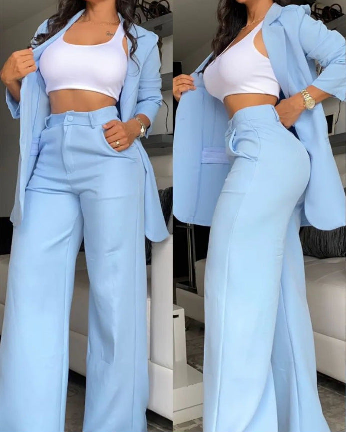 Two-piece women's business suit set with wide pants and fitted jacket Lune London