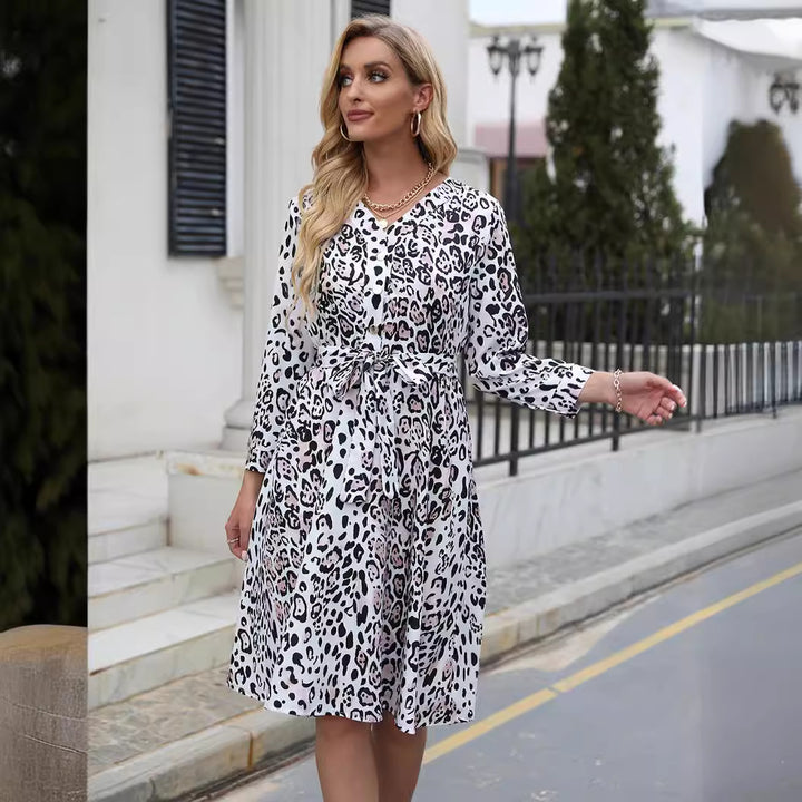 Elegant animal print dress for women with an adjustable belt Lune London