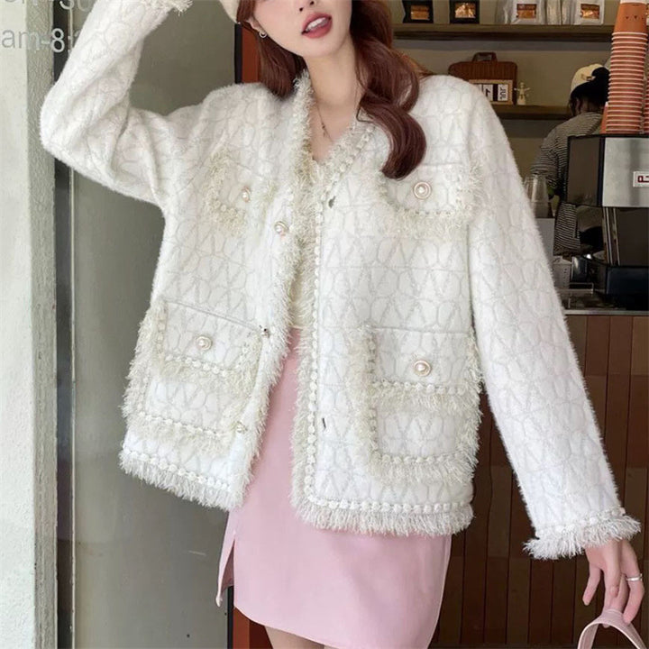 Cardigan Fluffy pour Femmes avec Détails Bouton Élégants et Ourlet Décoratif Chic & Stil