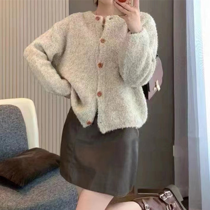 Cardigan en tricot confortable pour femme avec boutons décoratifs et coupe décontractée Chic & Stil