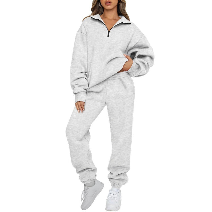 Oversized women's tracksuit set with high collar and zipper Lune London