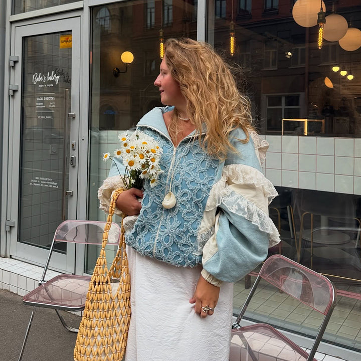 Ladies oversized hoodie with ruffles and exquisite design Lune London