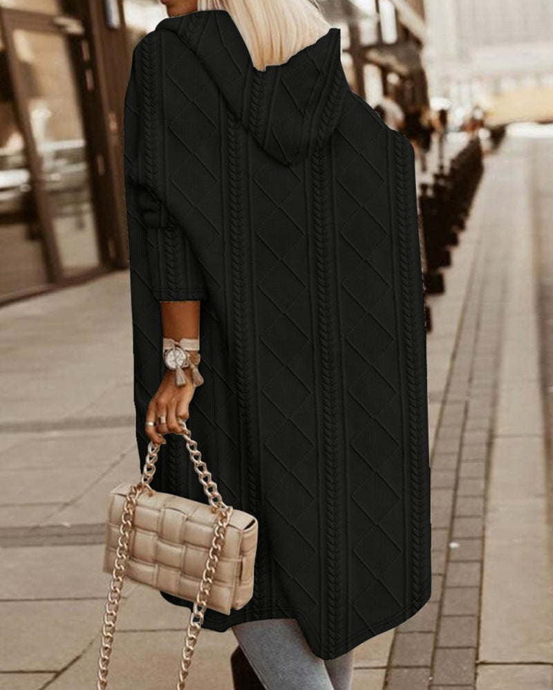 Veste à capuche pour femmes avec surface en rib structuré Chic & Stil