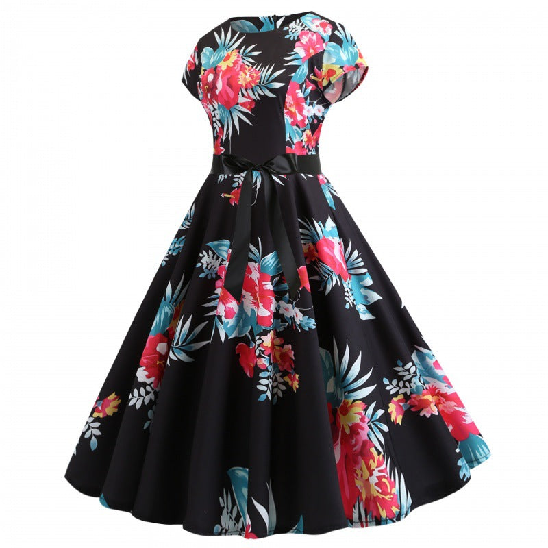 Robe midi femme avec design floral et coupe ajustée Chic & Stil