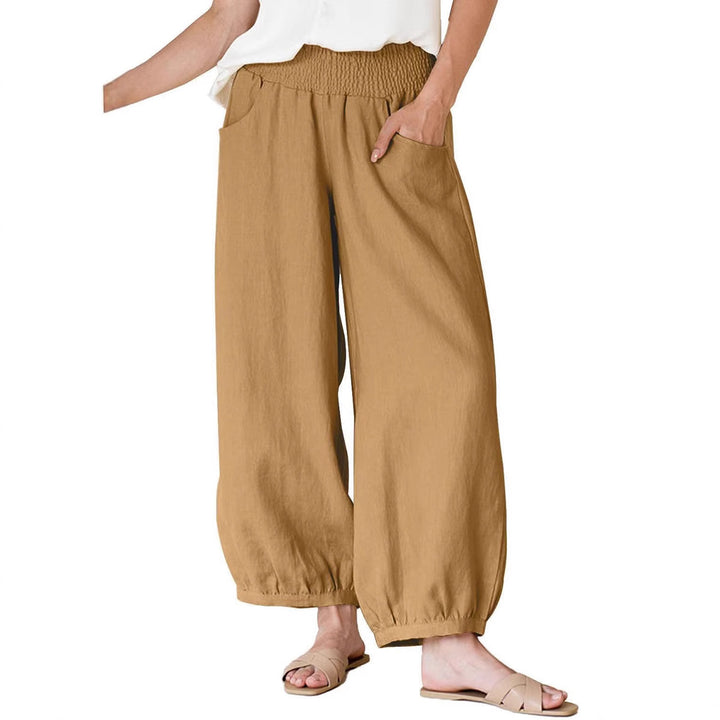 Summer wide-leg pants for women with elastic waistband and practical pockets Lune London