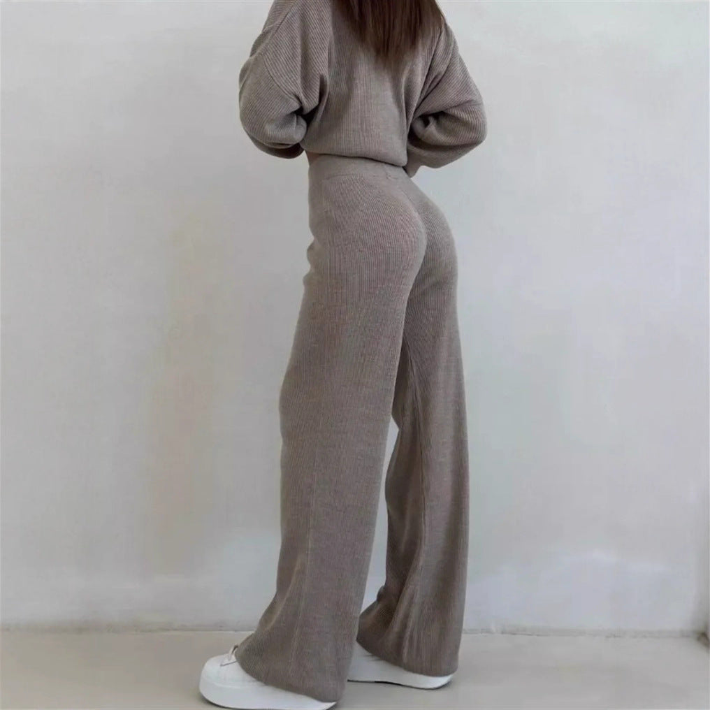 Ladies comfortable V-neck sweater with striped collar Lune London