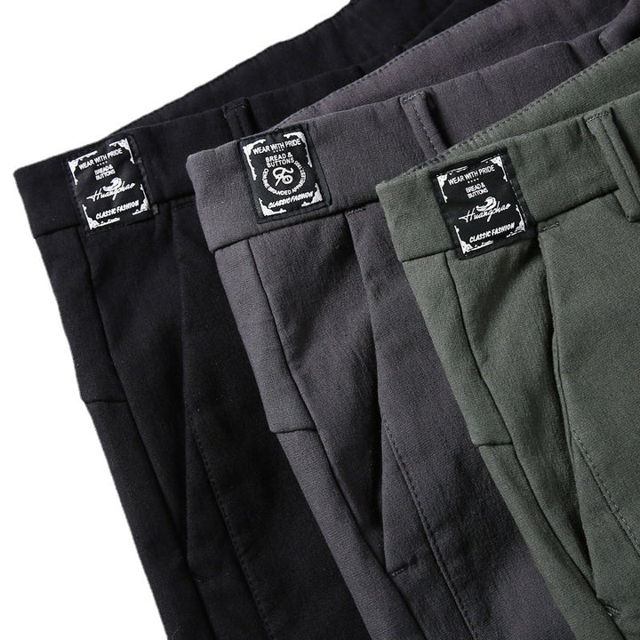 Trendy chino pants for men with a fitted cut and comfortable fit Lune London