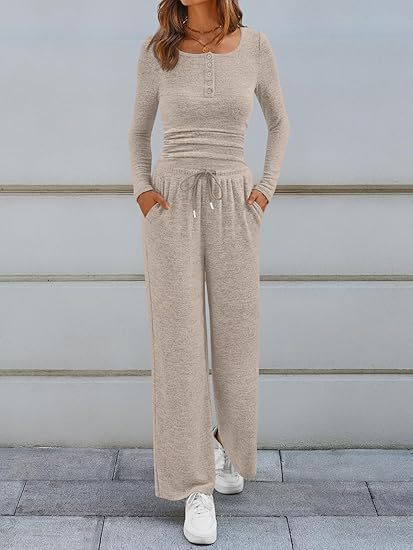 Women's loungewear set with a long sleeve top and wide pants Lune London