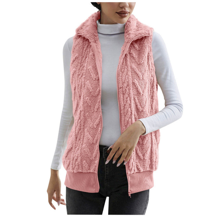 Cozy fleece jacket for women with stand-up collar and practical pockets Lune London