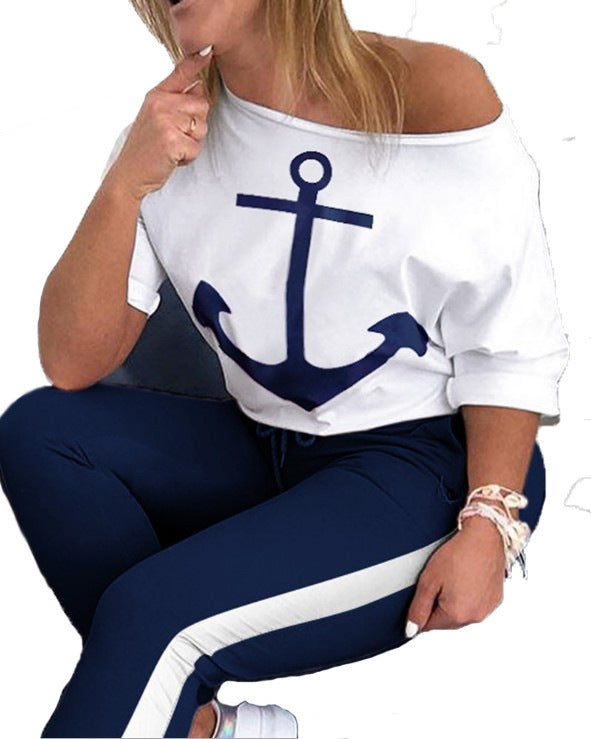 Oversized t-shirt for women with anchor print Lune London