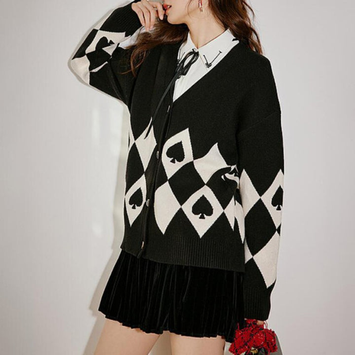 Knit jacket for women with heart-shaped buttons and diamond pattern Lune London