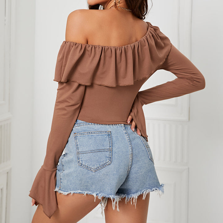 Asymmetrical top for women with voluminous ruffles Chic & Stil