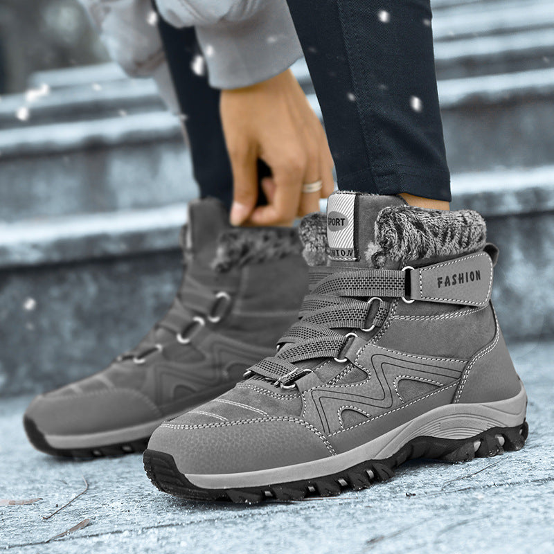 Women's winter boots with insulating lining and anti-slip sole construction Lune London