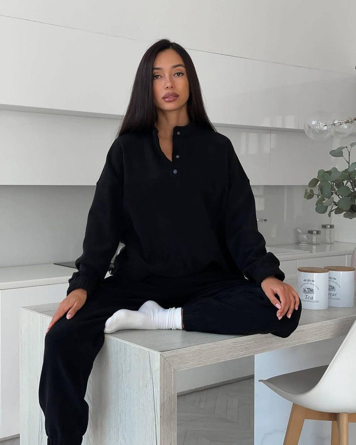 Casual fleece sweater for women with half-buttoning and relaxed fit Lune London