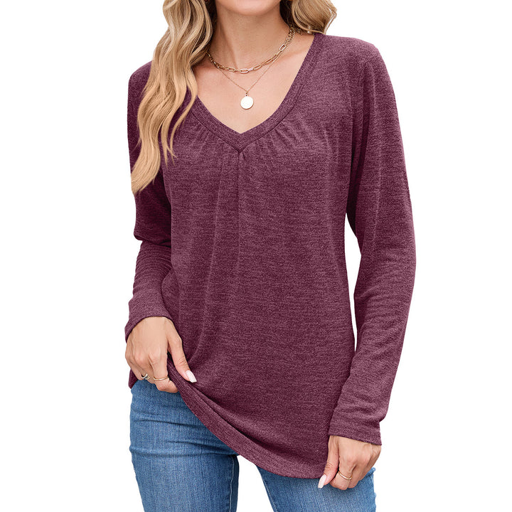 Casual long sleeve T-shirt for women with V-neck and pleated detail Lune London