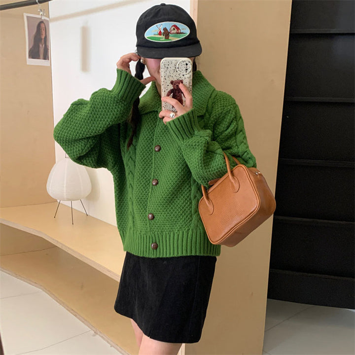 Women thick knit cardigan with contrasting buttons and a textured design Lune London
