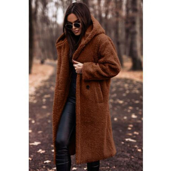 Comfortable teddy coat for women with hood and button closure Lune London