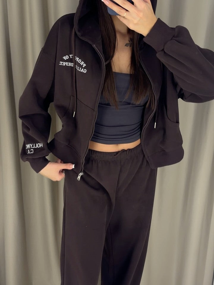 Ensemble de survêtement féminin tendance avec un grand confort et une coupe décontractée Chic & Stil