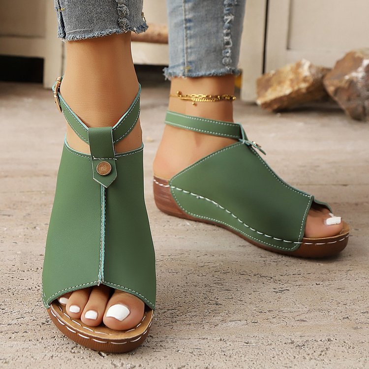 High-quality mid-height sandals for women with adjustable strap and ergonomic insole Lune London