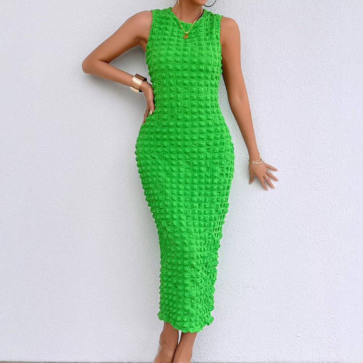 Chic & Stil flattering midi dress for women with textured surface