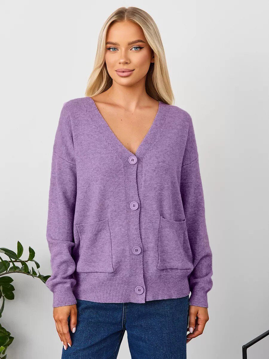 Ladies cozy cardigan with V-neck and practical pockets Lune London